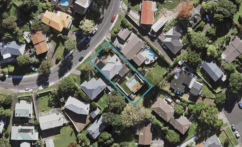 82 Monarch Avenue, Hillcrest, Auckland - Carousel 1