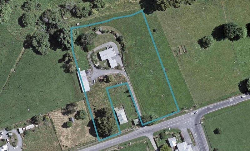 4 Charles Street, Tinui - Carousel 1