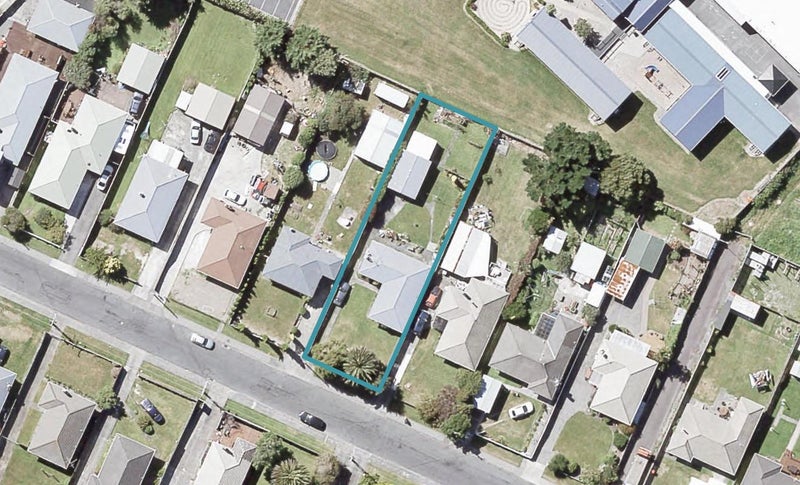 11 Hinau Grove, Wainuiomata, Lower Hutt - Carousel 1