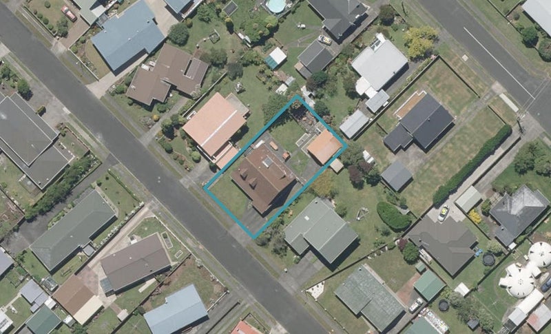 8 Stafford Street, Springvale, Whanganui - Carousel 1
