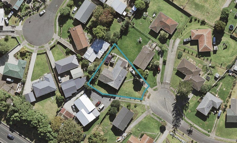 15 Carver Place, Mangere East, Auckland - Carousel 1