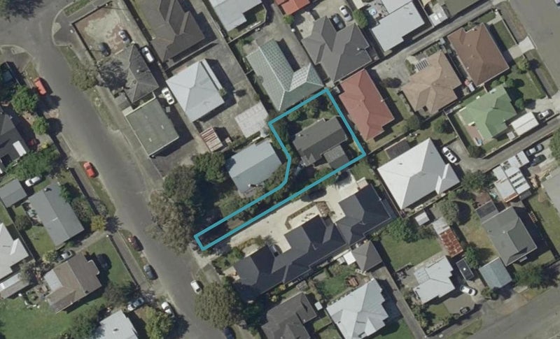 11A Thomson Street, West End, Palmerston North - Carousel 1