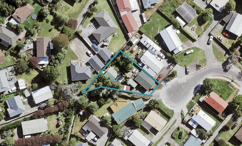 2/29 Posa Avenue, Henderson, Auckland - Carousel 1