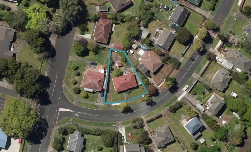 1A Weaver Street, Whau Valley, Whangarei - Carousel 1