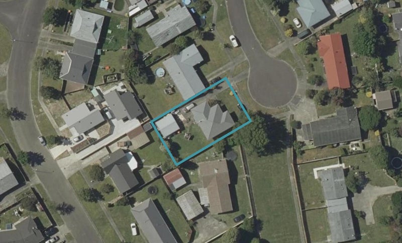 10 Beaumont Place, Westbrook, Palmerston North - Carousel 1