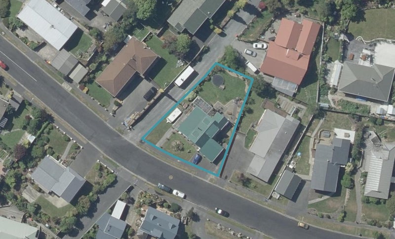 9 Blanc Avenue, Fairfield, Dunedin - Carousel 1