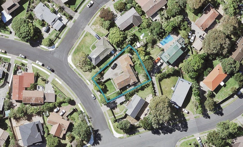 4 Redwing Street, Browns Bay, Auckland - Carousel 1