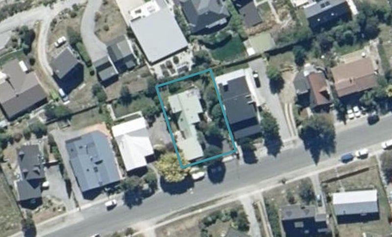 46 Oregon Drive, Kelvin Heights, Queenstown - Carousel 1
