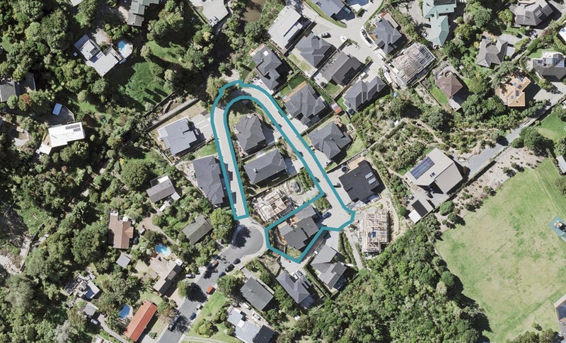 51 Cheriton Road, Mellons Bay, Auckland - Carousel 1