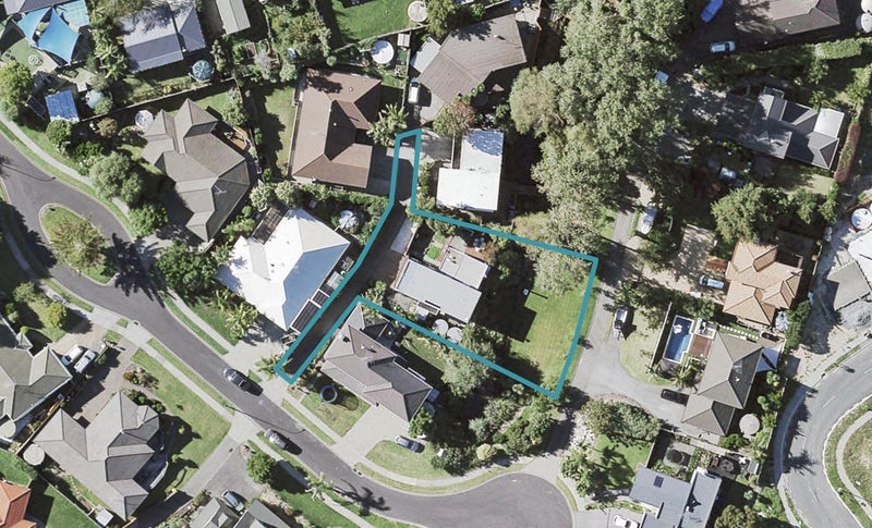 14 Blakewell Place, Beachlands, Auckland - Carousel 1