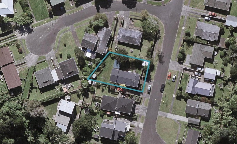 16 Hartland Place, Welbourn, New Plymouth - Carousel 1