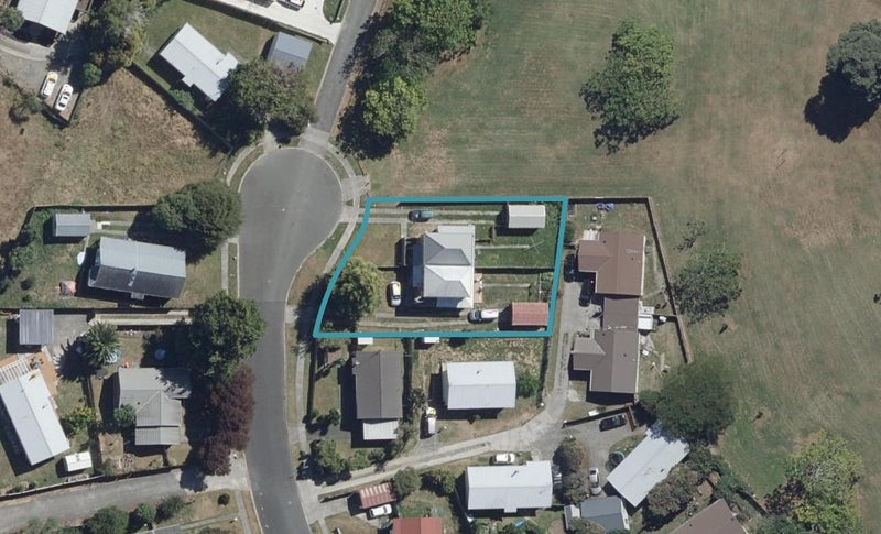 30 Aileen Place, Nawton, Hamilton - Carousel 1