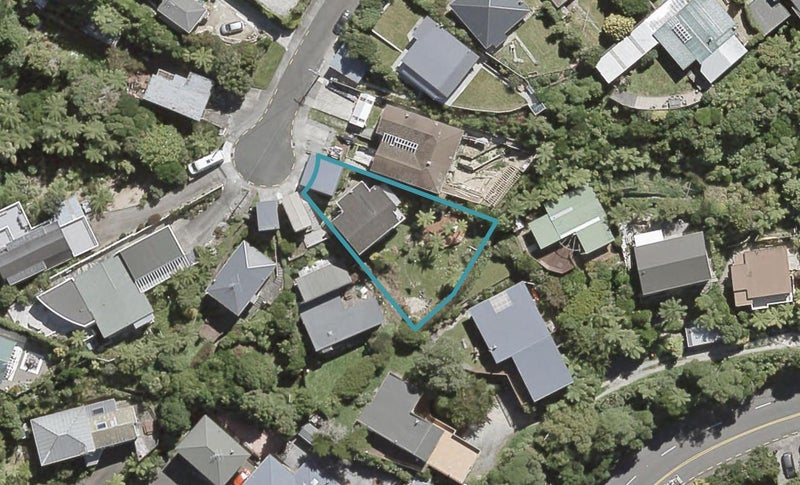 21 Te Whiti Grove, Korokoro, Lower Hutt - Carousel 1