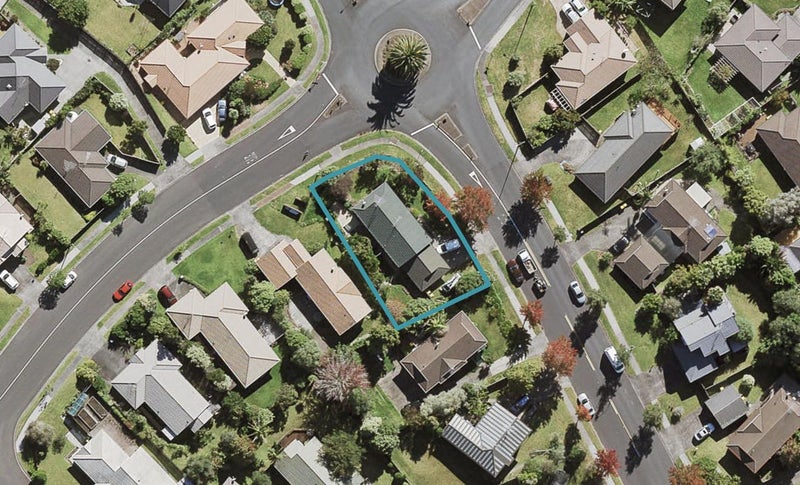 62 Unsworth Drive, Unsworth Heights, Auckland - Carousel 1