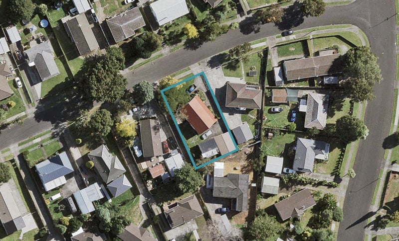 37 Balloch Street, Randwick Park, Auckland - Carousel 1