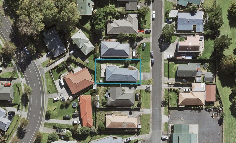 29 Freda Place, Favona, Auckland - Carousel 1