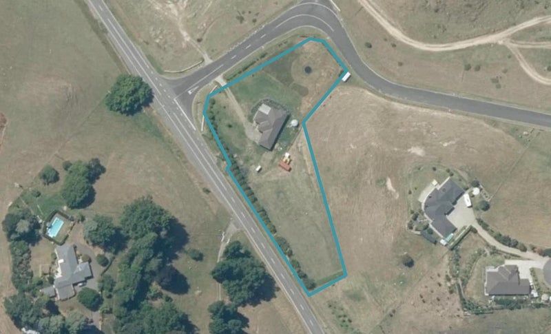 2 Quarry Ridge, Poraiti, Napier - Carousel 1