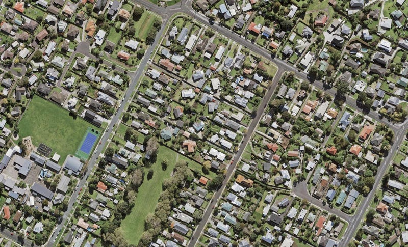 7 Kaaramuramu Lane, Mangere Bridge, Auckland - Carousel 1