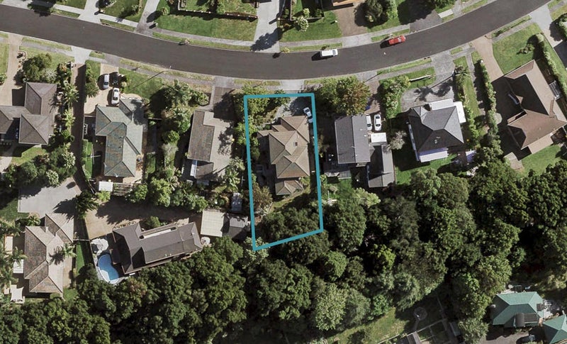 35 Kuripaka Crescent, The Gardens, Auckland - Carousel 1