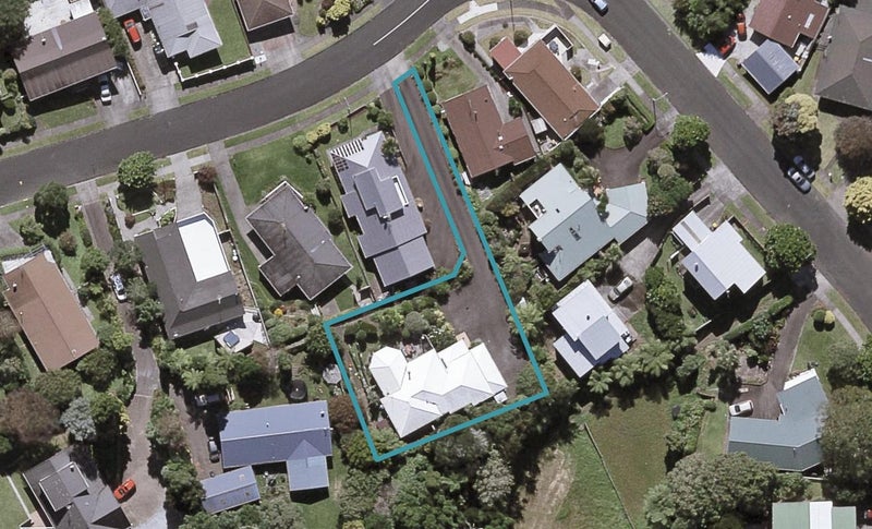1A Cannon Street, Westown, New Plymouth - Carousel 1