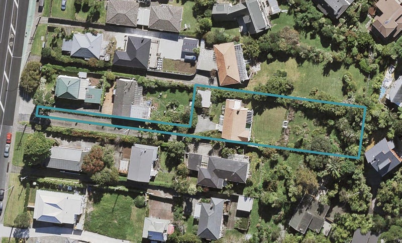 257 Glenfield Road, Hillcrest, Auckland - Carousel 1