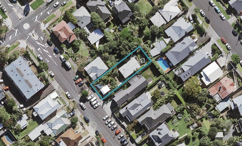21 Grosvenor Street, Grey Lynn, Auckland - Carousel 1