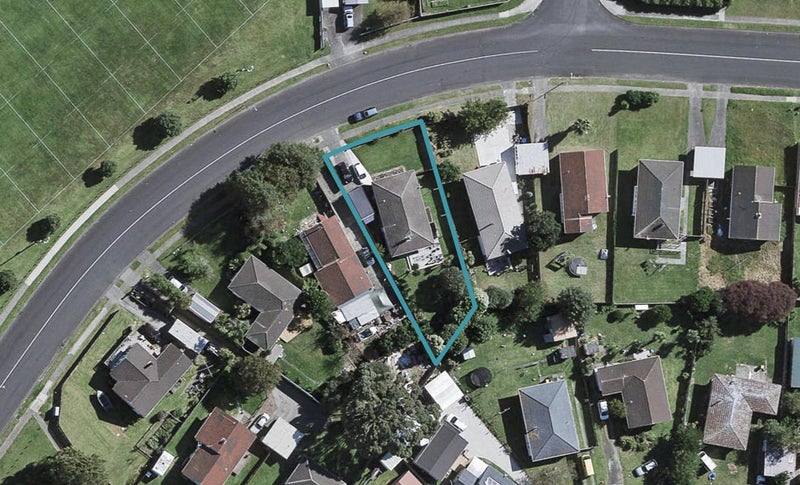 31 Hamilton Drive, Waiuku, Waiuku - Carousel 1