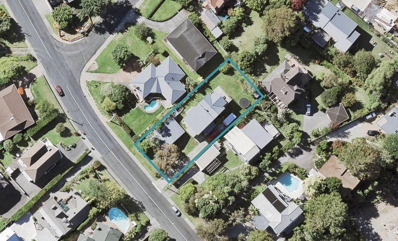 40 Pah Road, Cockle Bay, Auckland - Carousel 1