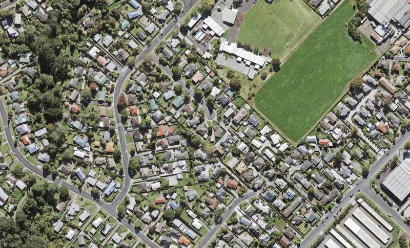 14 Ashbourne Place, Glendene, Auckland - Carousel 1