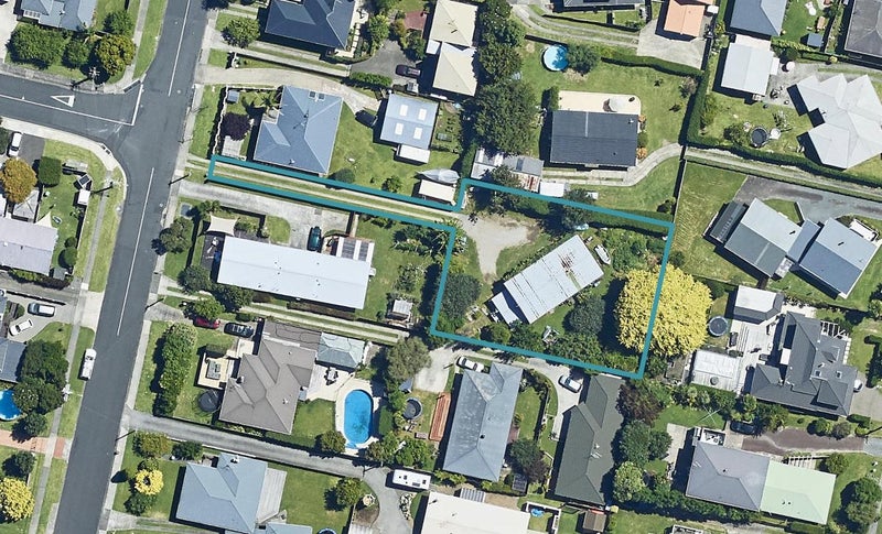 40 Goods Road, Otumoetai, Tauranga - Carousel 1