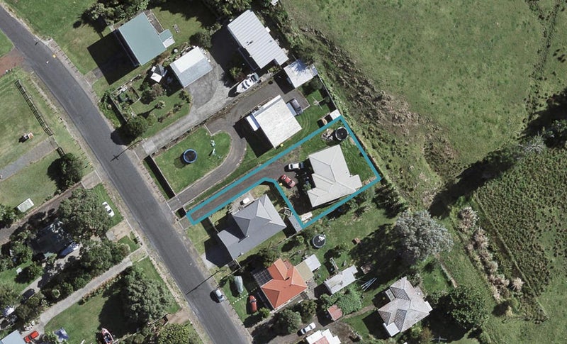 32A Ronald Avenue, Waiuku - Carousel 1