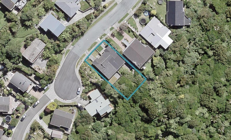 18B Camellia Terrace, Maungaraki, Lower Hutt - Carousel 1