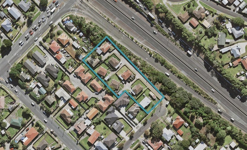 2/7 Colin Street, Mangere, Auckland - Carousel 1