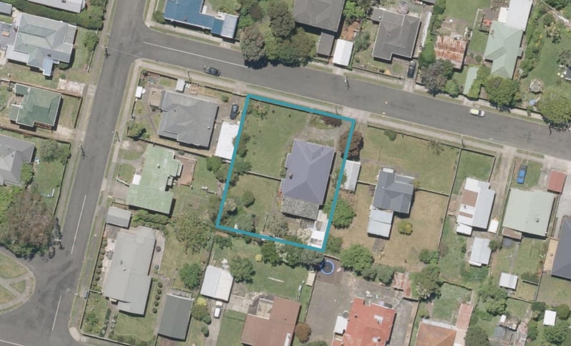 4 Stark Street, Durie Hill, Whanganui - Carousel 1