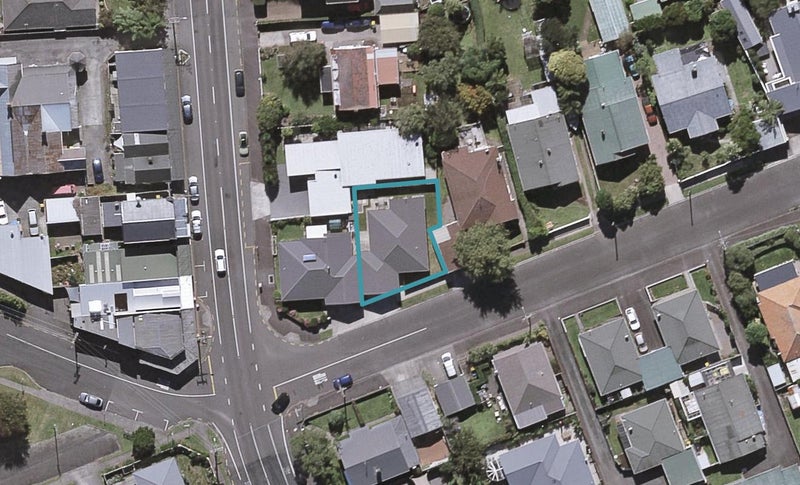 3 Holsworthy Road, Lower Vogeltown, New Plymouth - Carousel 1