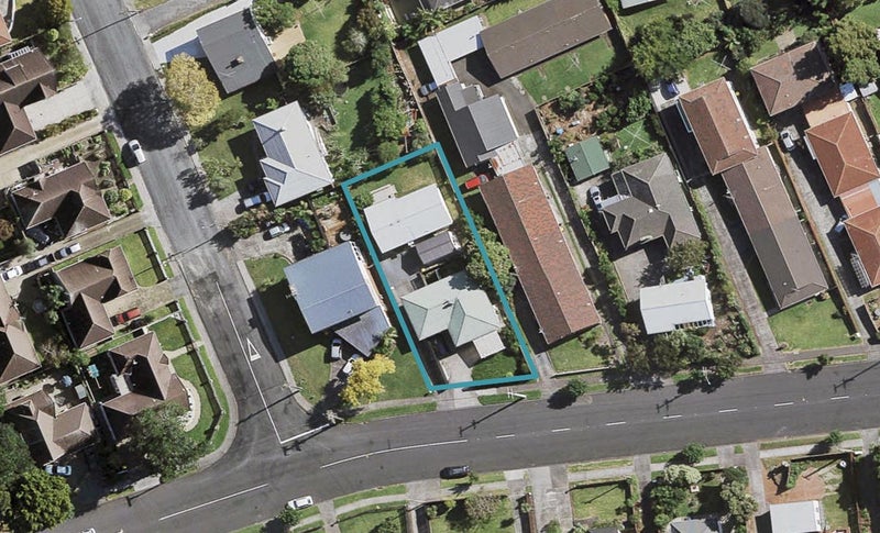 2/14 Grande Vue Road, Hillpark, Auckland - Carousel 1