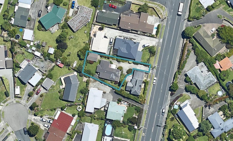 20B Otumoetai Road, Judea, Tauranga - Carousel 1