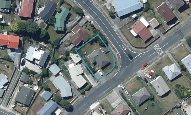 190 Conclusion Street, Ascot Park, Porirua - Carousel 1