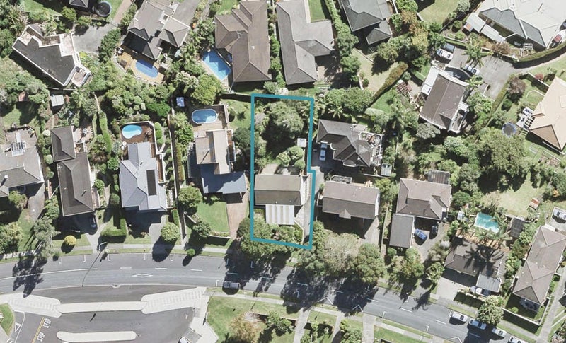 15 Sartors Avenue, Northcross, Auckland - Carousel 1
