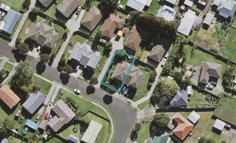 12 Lavinia Crescent, Mangere East, Auckland - Carousel 1