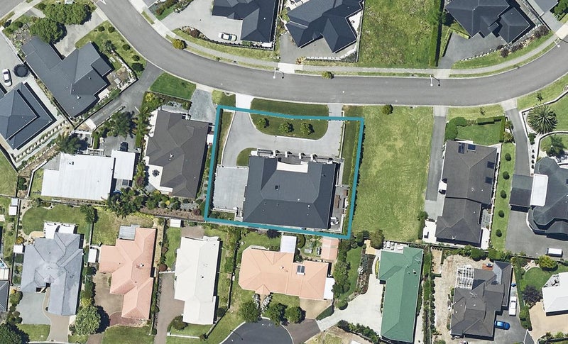 10 Siemonek Rise, Bethlehem, Tauranga - Carousel 1