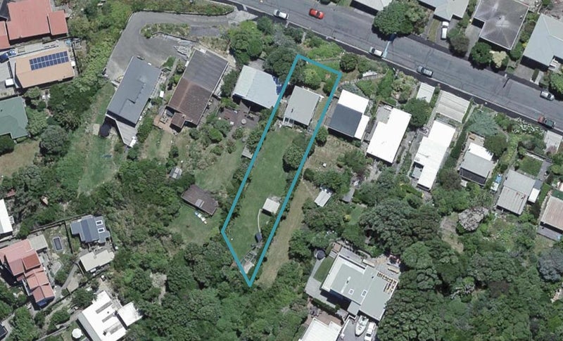 10 Robertson Street, Owhiro Bay, Wellington - Carousel 1