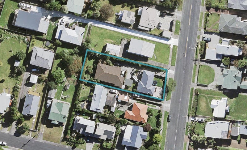 7 Pleasant Road, Glen Eden, Auckland - Carousel 1