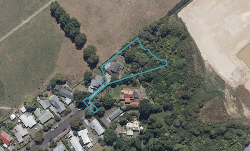76 Nevada Road, Silverdale, Hamilton - Carousel 1