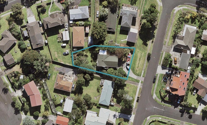 4 Ashcroft Avenue, Mangere Bridge, Auckland - Carousel 1