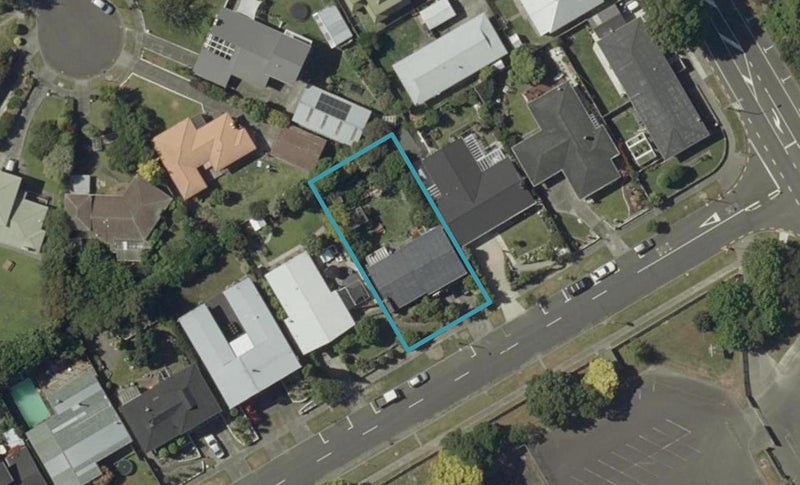 8 Wikiriwhi Crescent, Awapuni, Palmerston North - Carousel 1