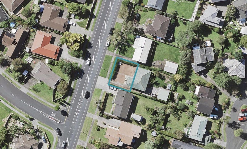 76 Botany Road, Botany Downs, Auckland - Carousel 1