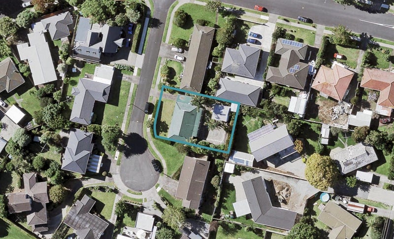 4 Yacht Place, Bucklands Beach, Auckland - Carousel 1