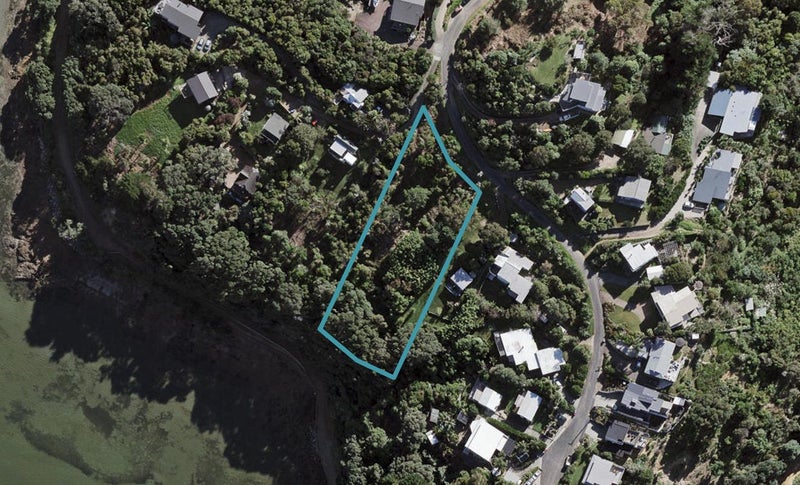 60 Burrell Road, Oneroa, Waiheke Island - Carousel 1