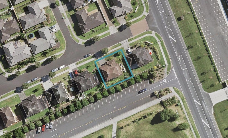4 Sarteano Drive, Manurewa, Auckland - Carousel 1